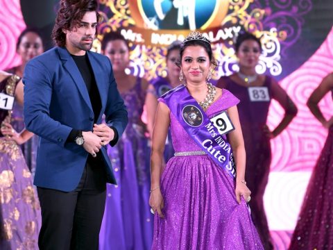 “Mrs.Usha Thiva” from “Chennai, Tamil Nadu” was crowned as “Mrs. Cute Smile” at India’s Most Prominent Pageant “Mrs.INDIA Galaxy 2021” organized by Vibrant Concepts held in New Delhi
