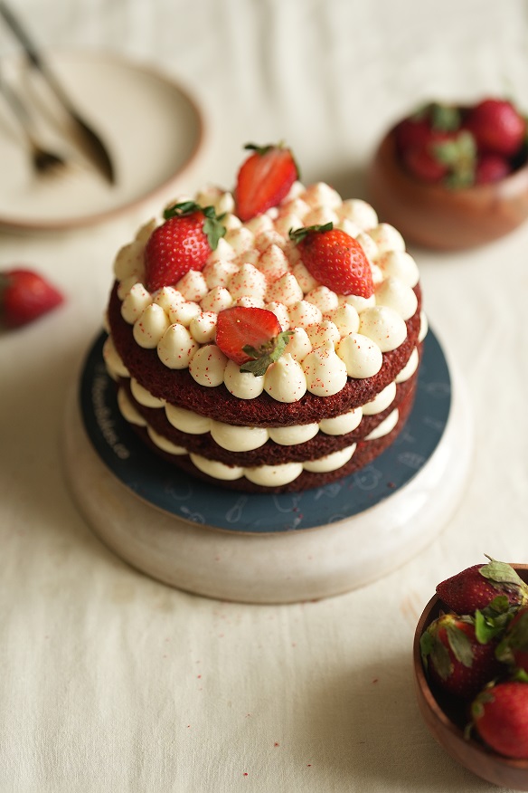 Moonbakes Launches a Berry-licious Menu